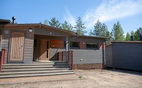 Kuoreksenniemi Villas&Lakehouse